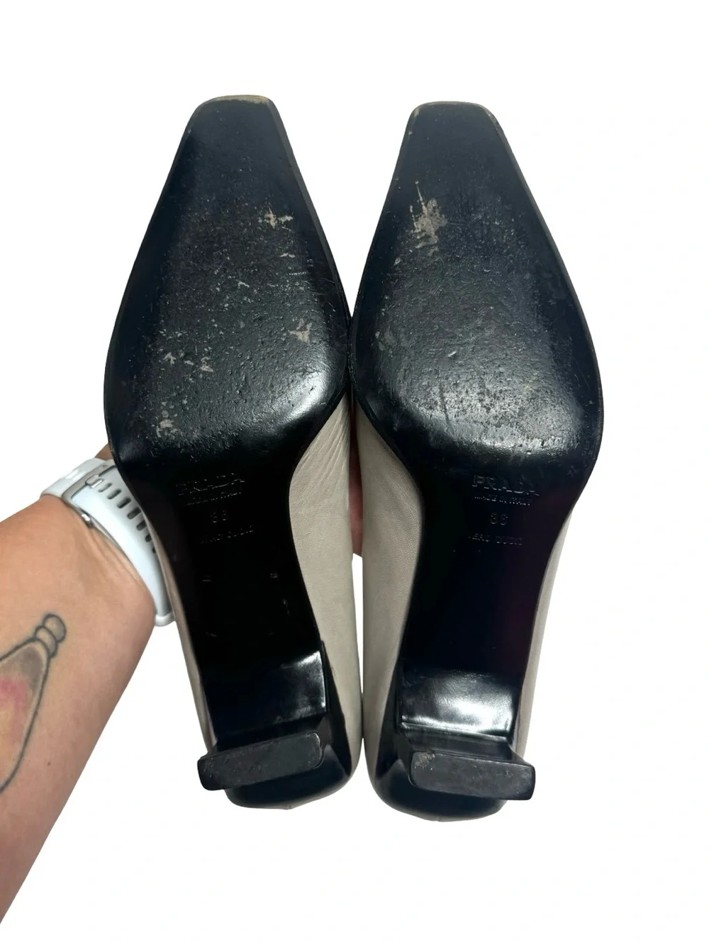 PRADA | Vintage 90s Grey Leather Square Toe Sculptural Block Heel Pump 36